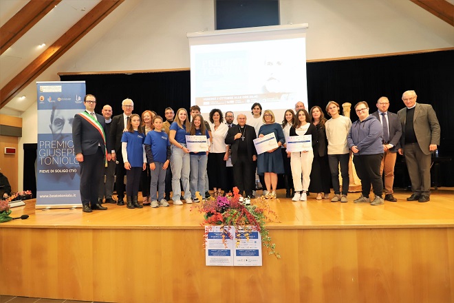 PREMIO TONIOLO 2022 A GIOVANI E CULTURA NELLA PIEVE DI SOLIGO CITTÀ DEL BEATO